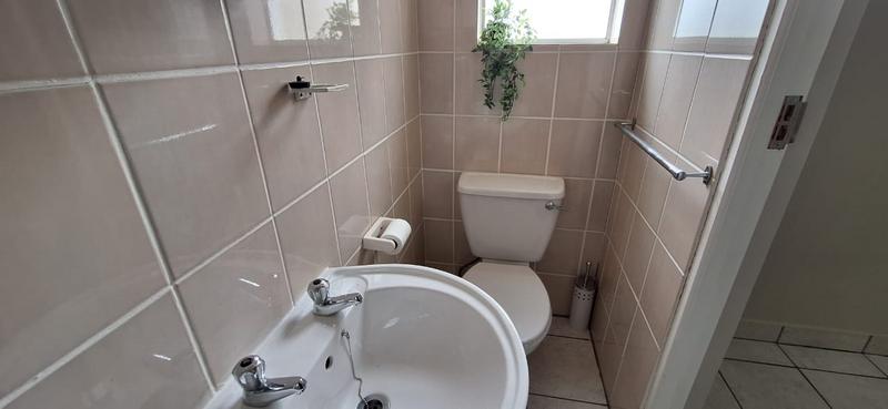 2 Bedroom Property for Sale in Hartenbos Western Cape